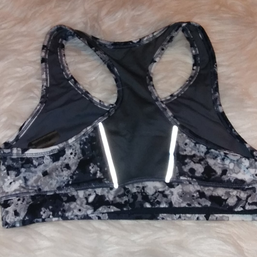 Calvin Klein Performance sports bra sz S - Picture 2 of 3